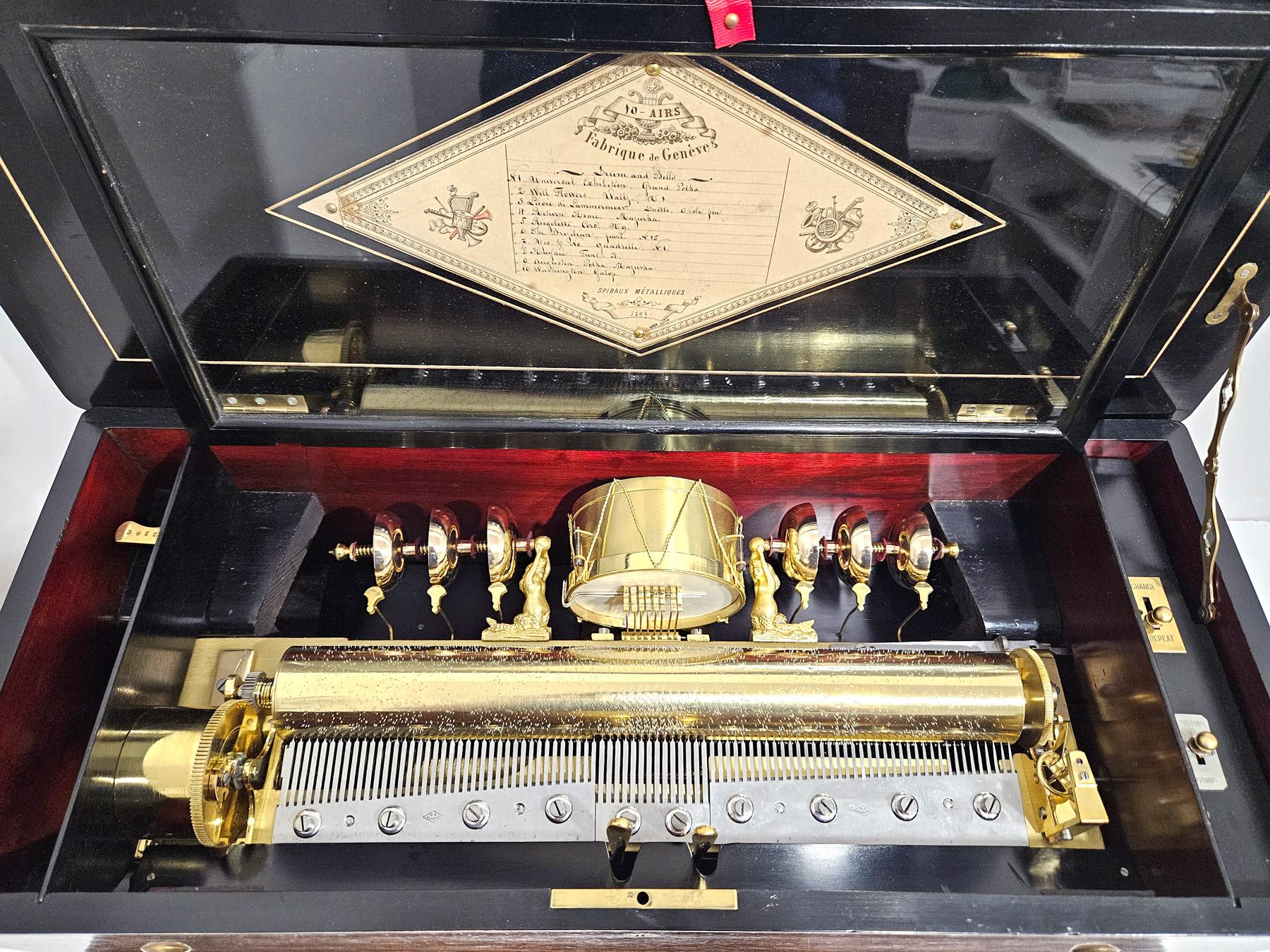 music box with bells