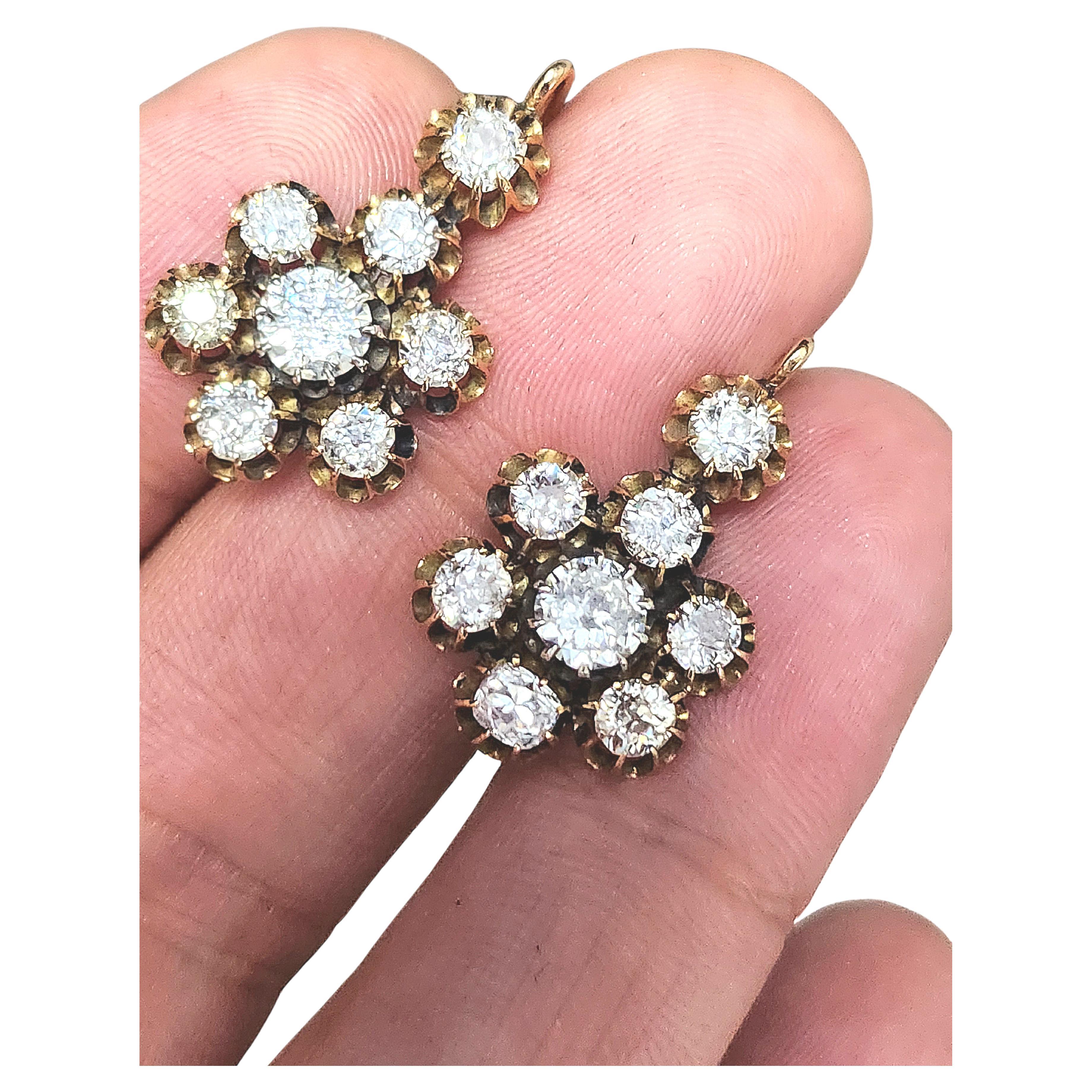 Antike 6 Karat Diamant-Cluster-Ohrringe aus Gold mit alteuropäischem Minenschliff im Zustand „Gut“ im Angebot in Cairo, EG