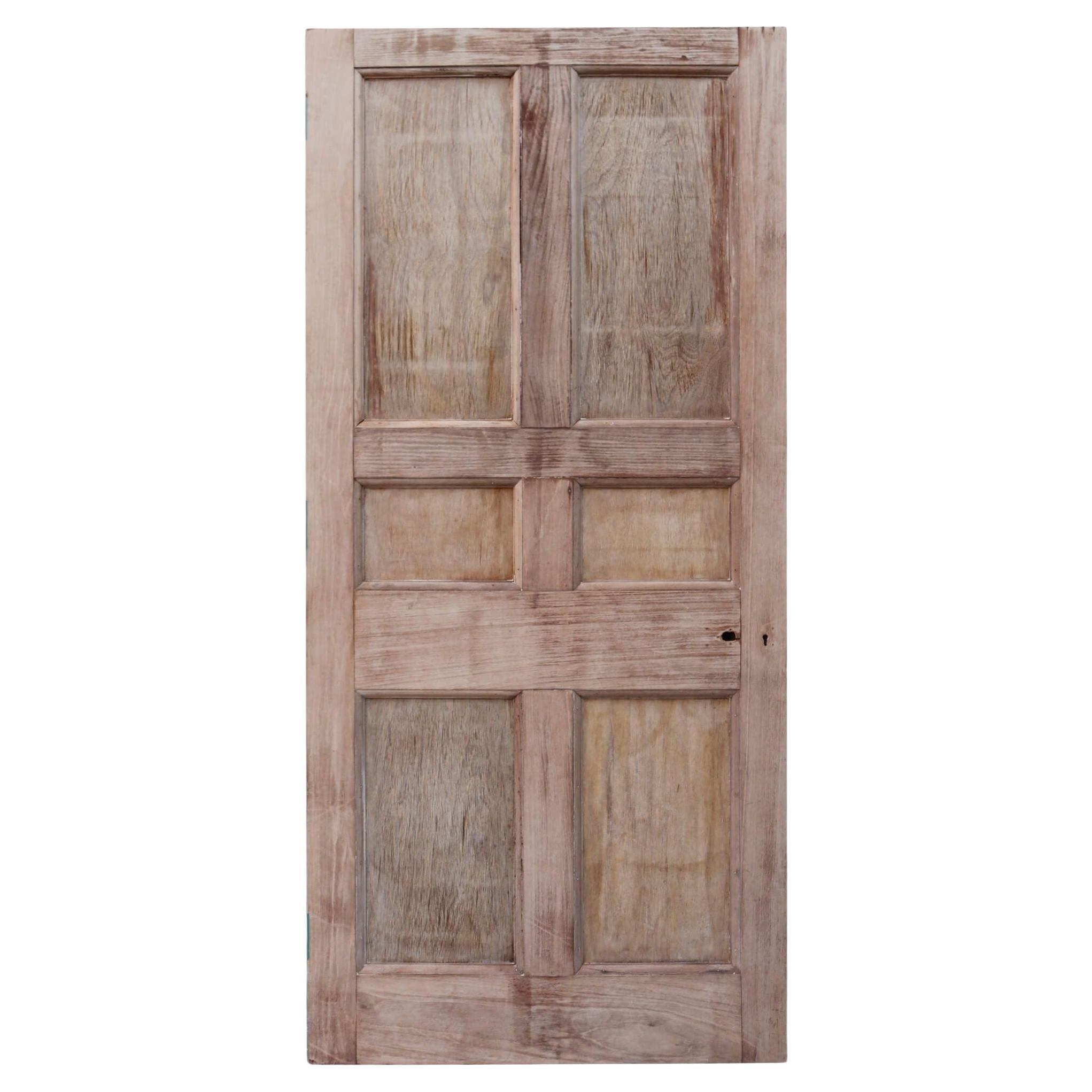 Porte ancienne à 6 panneaux en bois