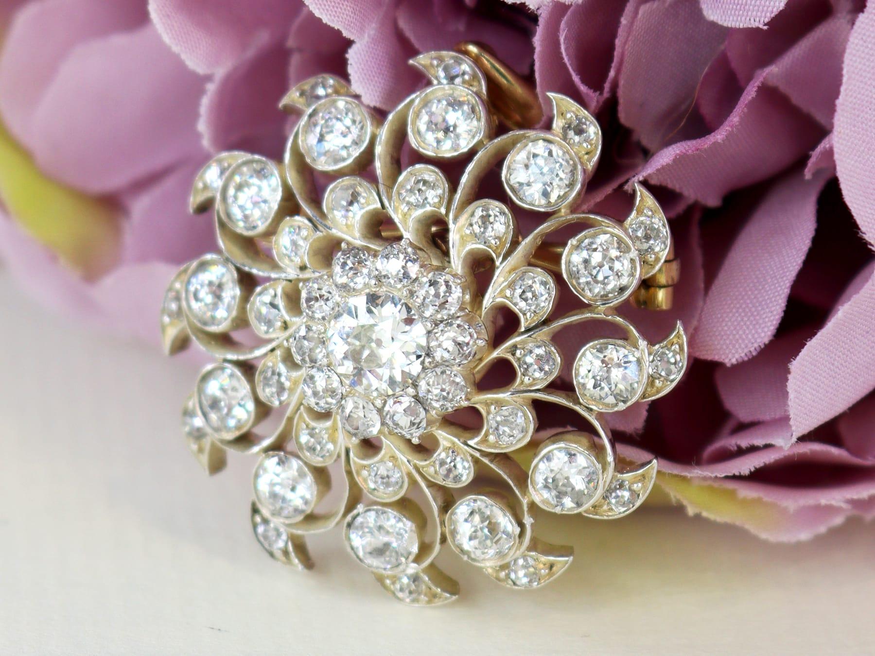 Old European Cut Antique 6.10 Carat Diamond and 9k Yellow Gold Brooch/Pendant Circa 1885 For Sale