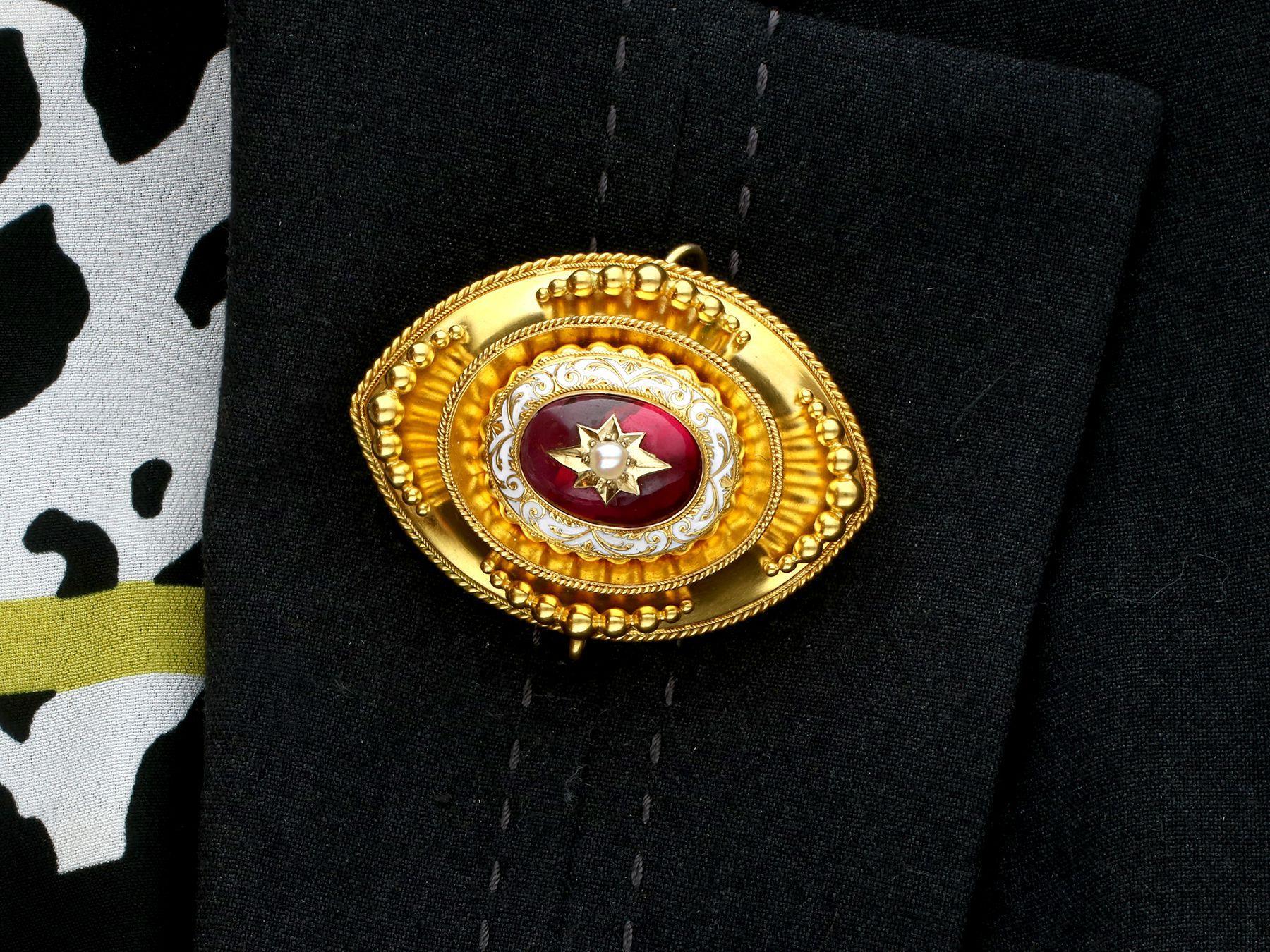Antique 6.20 Carat Garnet Pearl and Enamel Yellow Gold Pendant / Brooch For Sale 7