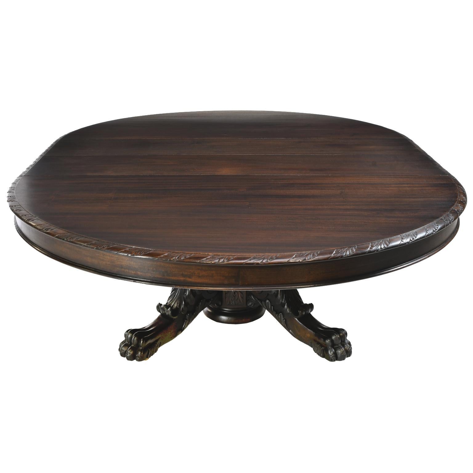 Acajou Table de salle à manger ronde de 66 pouces avec piédestal central s'ouvrant sur 12 pouces, vers 1880 en vente