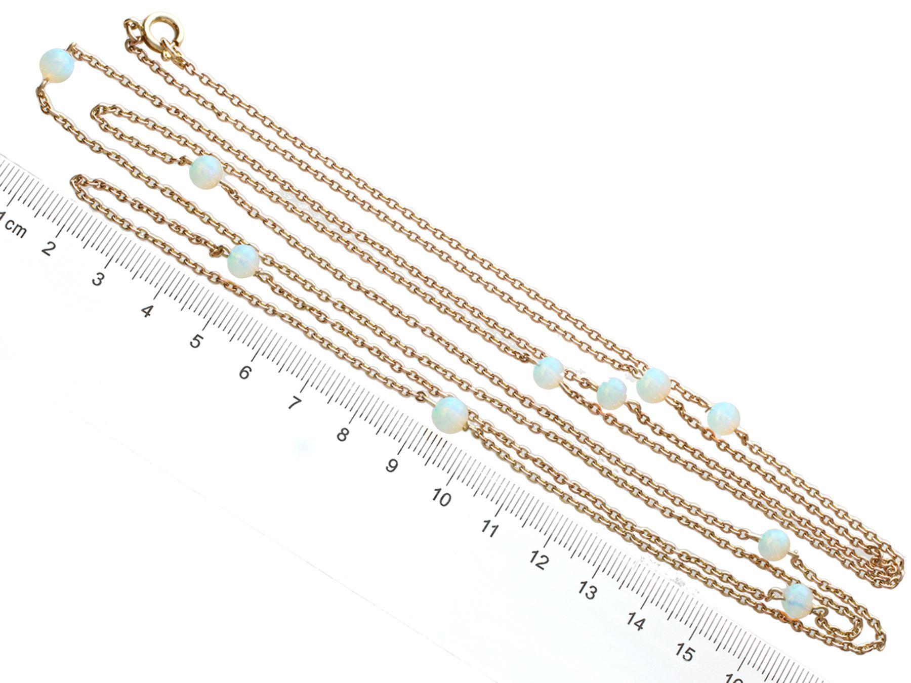 Antike Halskette mit 6,76 Karat Opal und gelber Kette, um 1900 für Damen oder Herren im Angebot