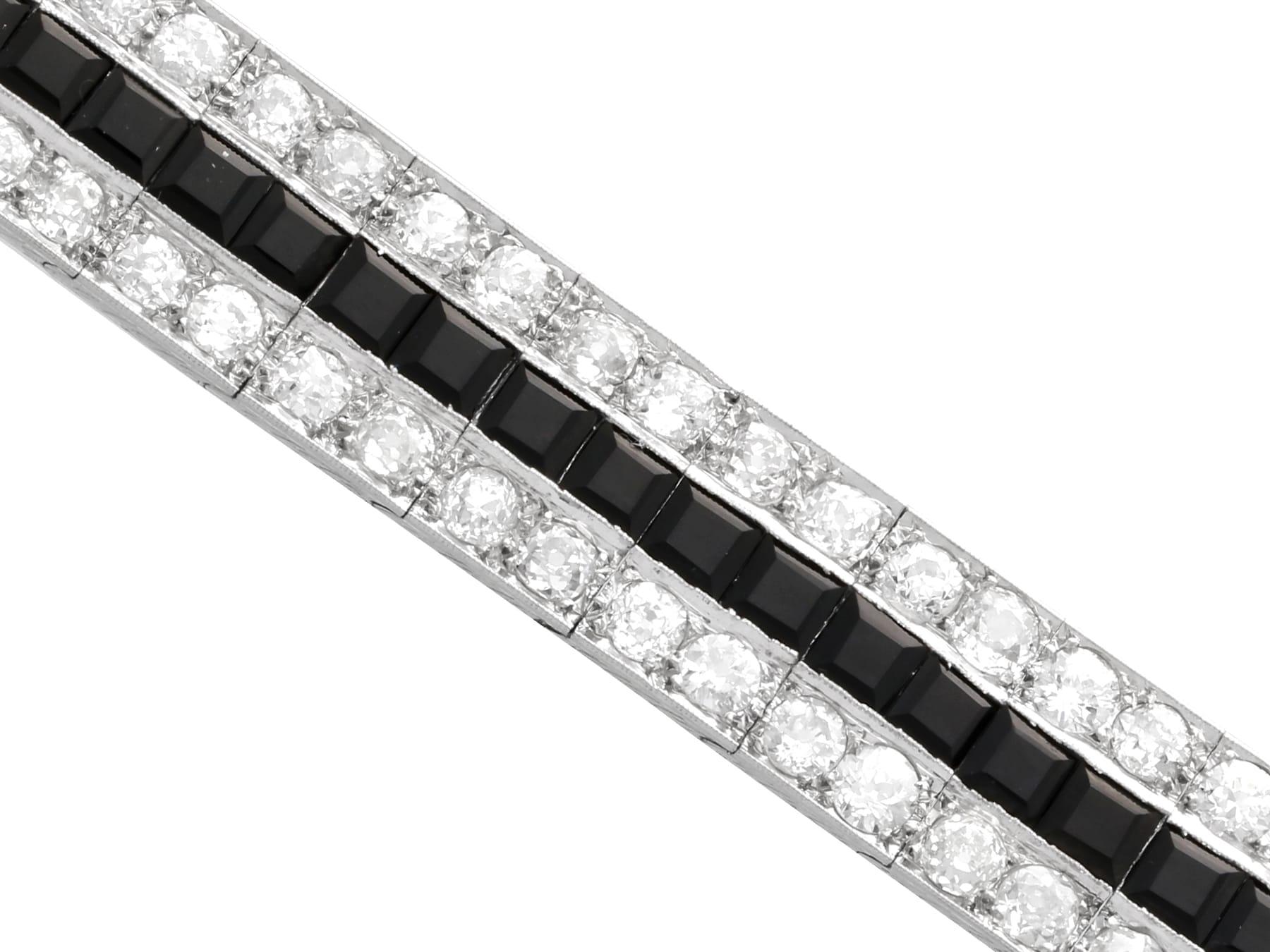 Pulsera antigua de ónice de 6,84 quilates, diamantes de 15,40 quilates y platino Circa 1920 Corte cuadrado en venta