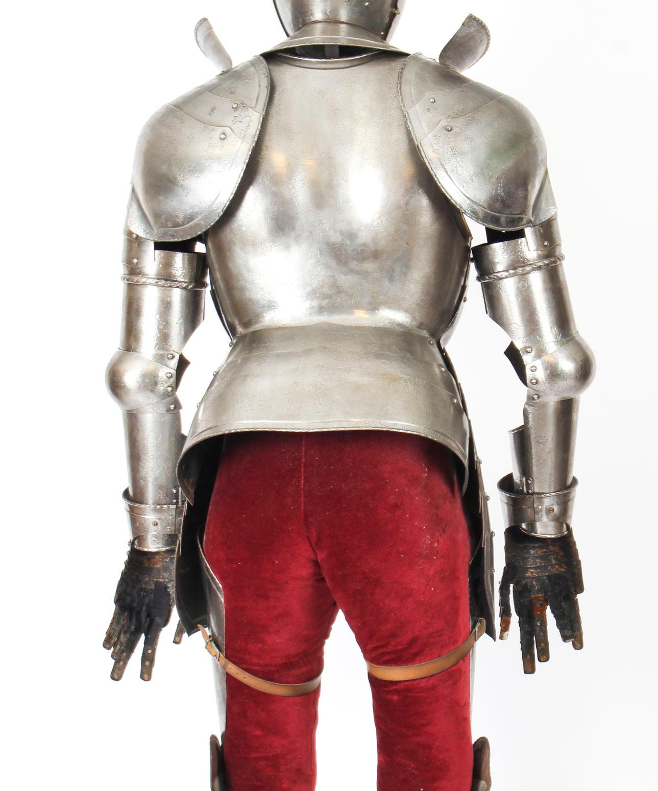 Antique Complete Set of Greenwich Style Tudor Armour, Early 20th Century 7