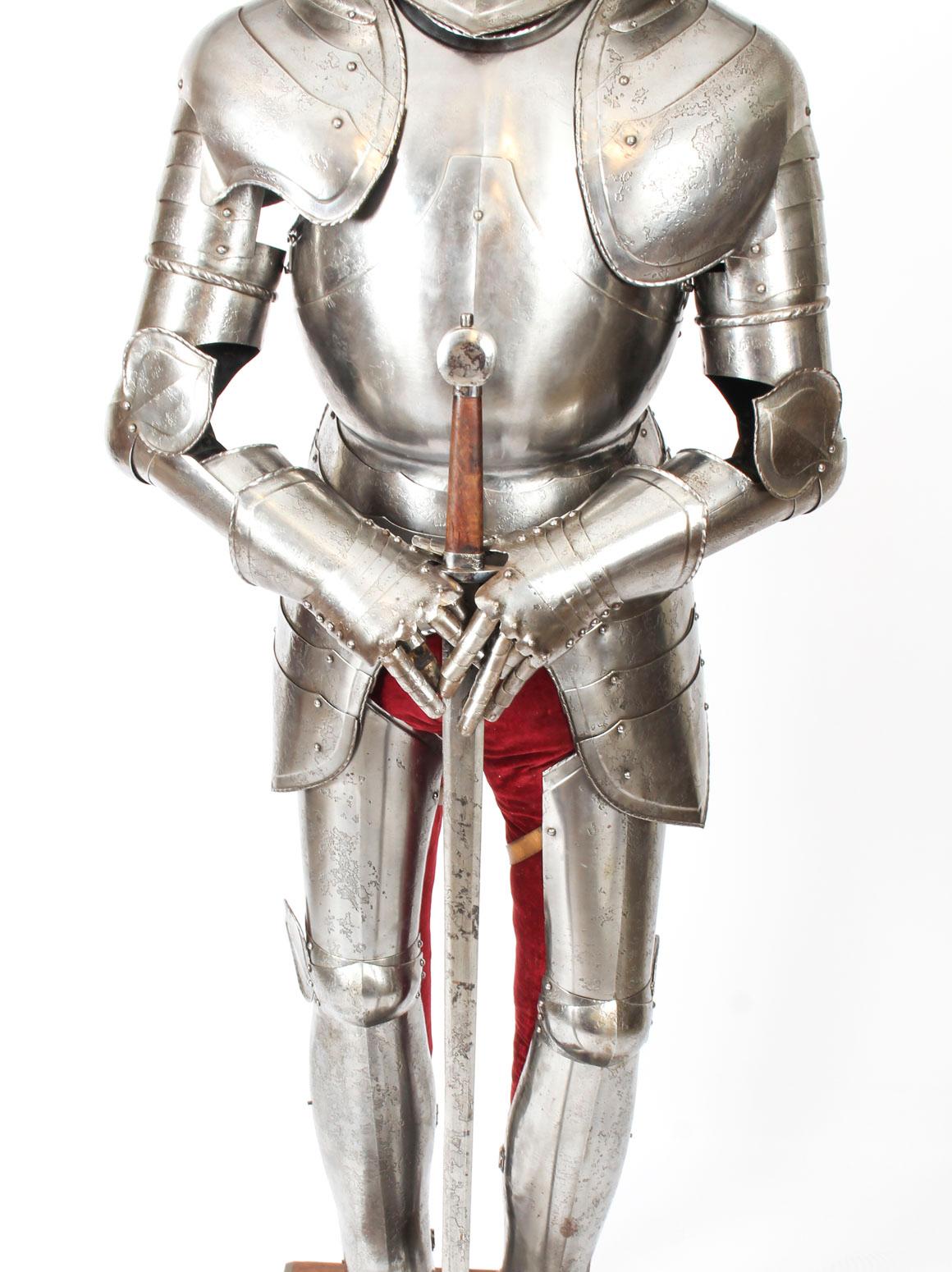 Hand-Crafted Antique Complete Set of Greenwich Style Tudor Armour, Early 20th Century