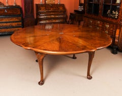 Antique Walnut Jupe Action Dining Table by Gillows, Late 19th Century