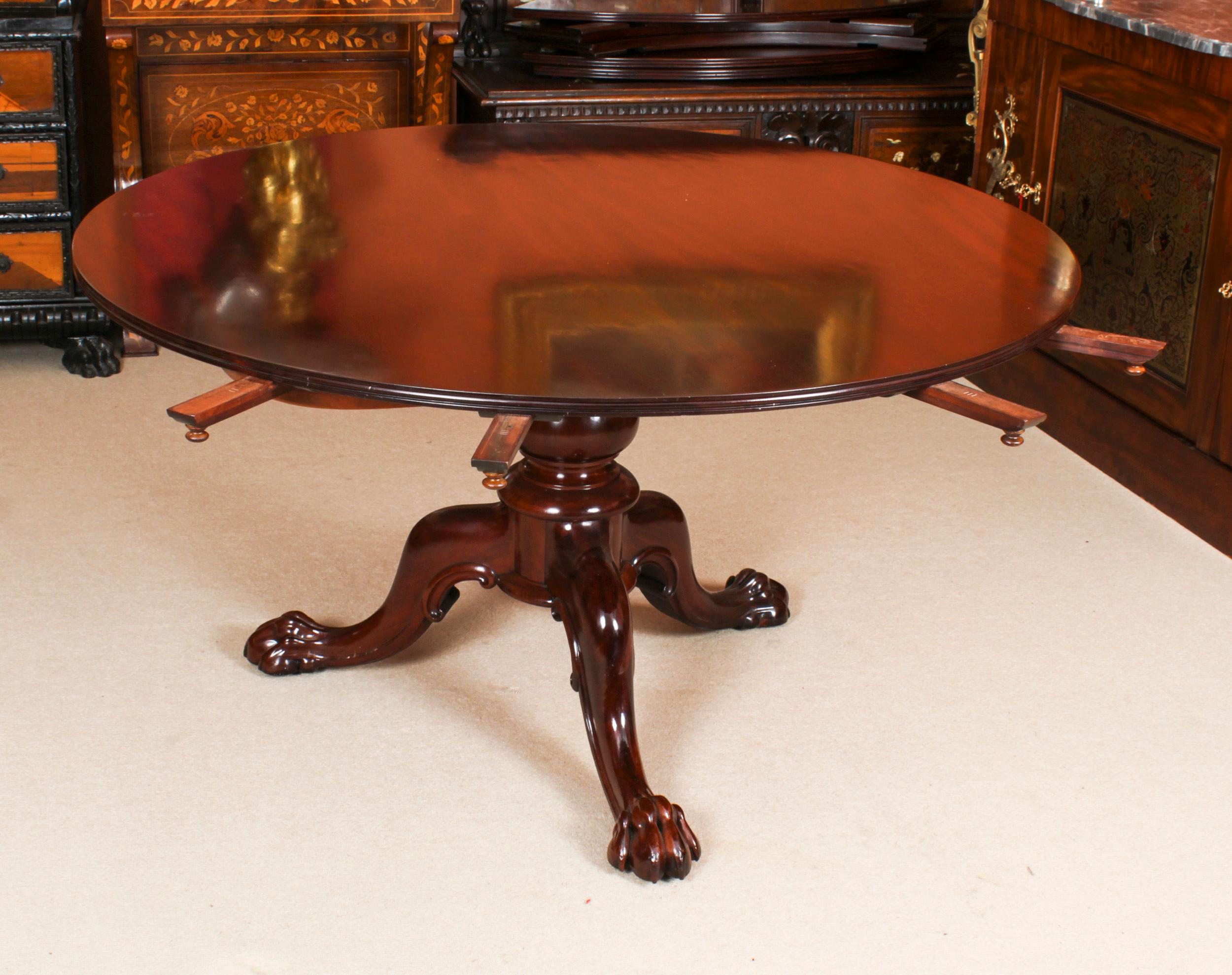 Antique Flame Mahogany Gillows Dining Table 19th Century In Good Condition In London, GB