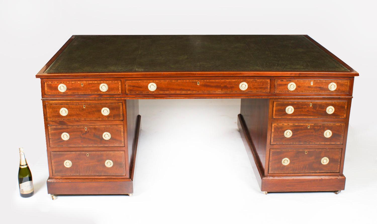Antique 6ft George III Mahogany Crossbanded Partners Pedestal Desk 19th Century For Sale 14