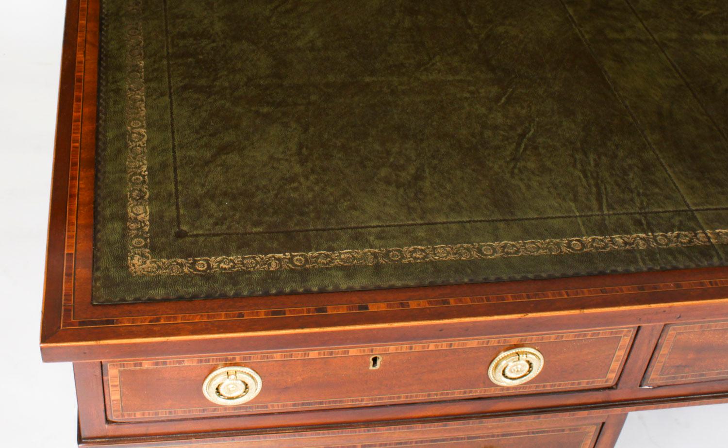 Antiguo Escritorio de Pedestal de Socios de Caoba de 6 pies Jorge III Siglo XIX Inglés en venta