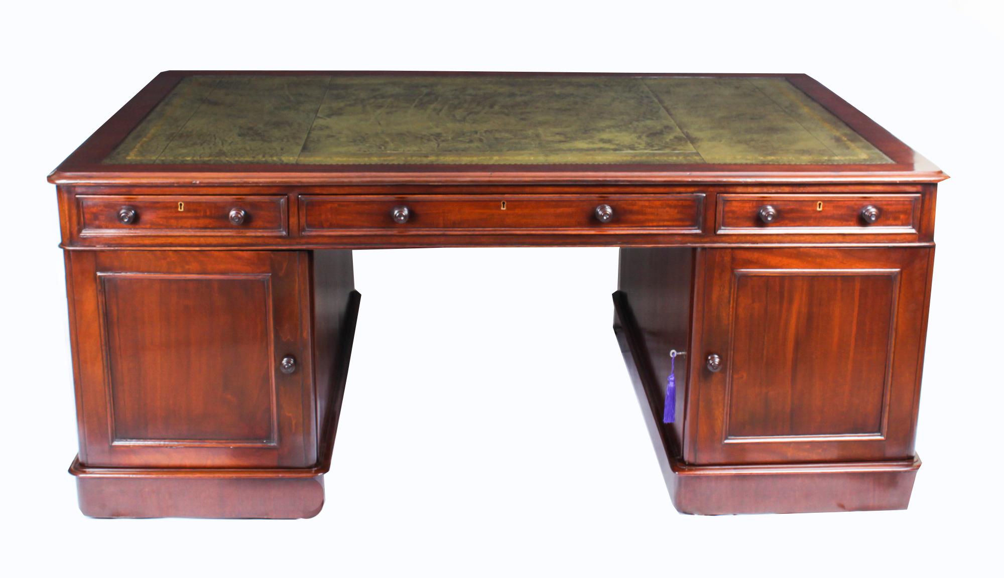 Antique Victorian Mahogany Partners Pedestal Desk 19th C 7