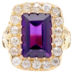Anillo de cóctel antiguo de oro amarillo de 18 quilates con diamante amatista talla esmeralda de 7,5 quilates
