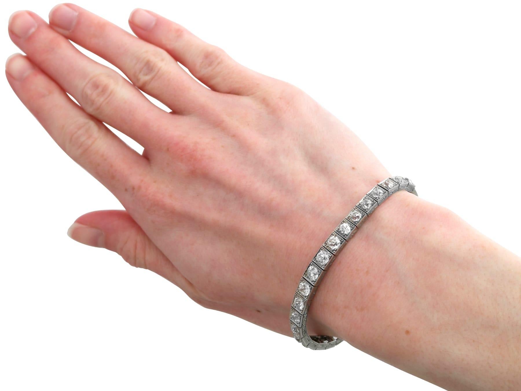 Antique 7.85Ct Diamond and 18k White Gold Bracelet Circa 1915 For Sale 6