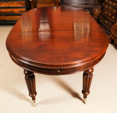 Antique Victorian Oval Flame Mahogany Extending Dining Table 19thC