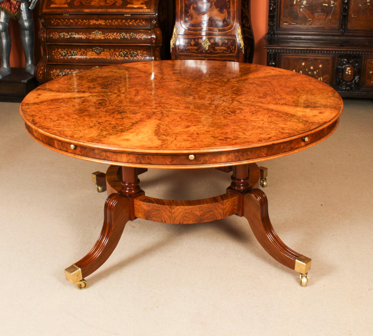 Antique 7ft Diam Burr Walnut Jupe Dining Table  Early 20th Century 7