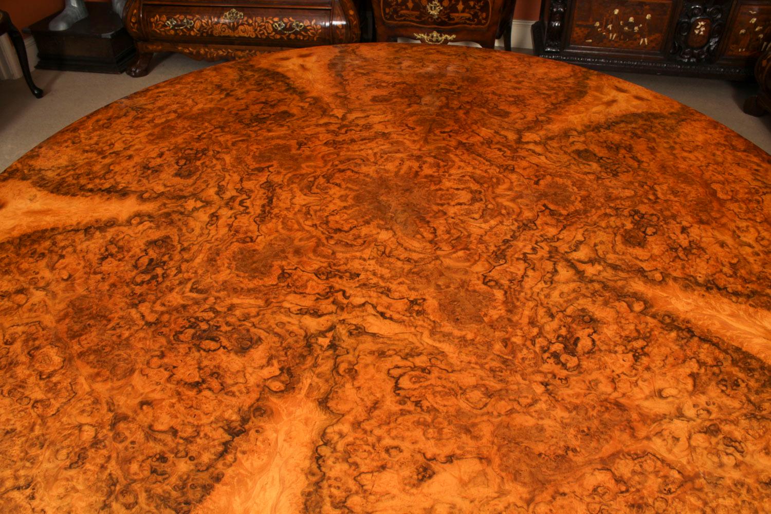 Antique 7ft Diam Burr Walnut Jupe Dining Table  Early 20th Century 9
