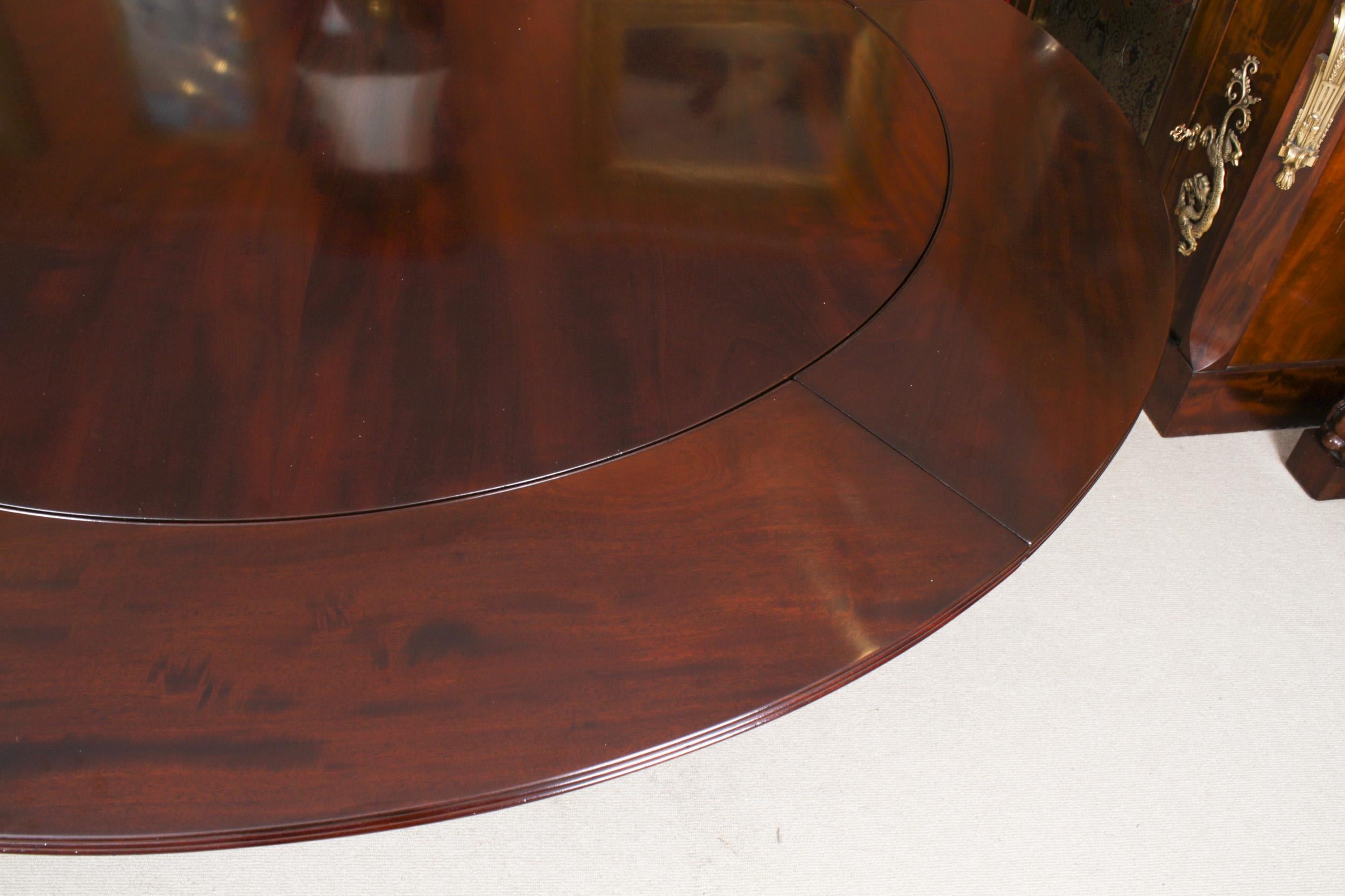 Antique Gillows Dining Table 19th C & 8 Bar Back Chairs 20thc In Good Condition In London, GB