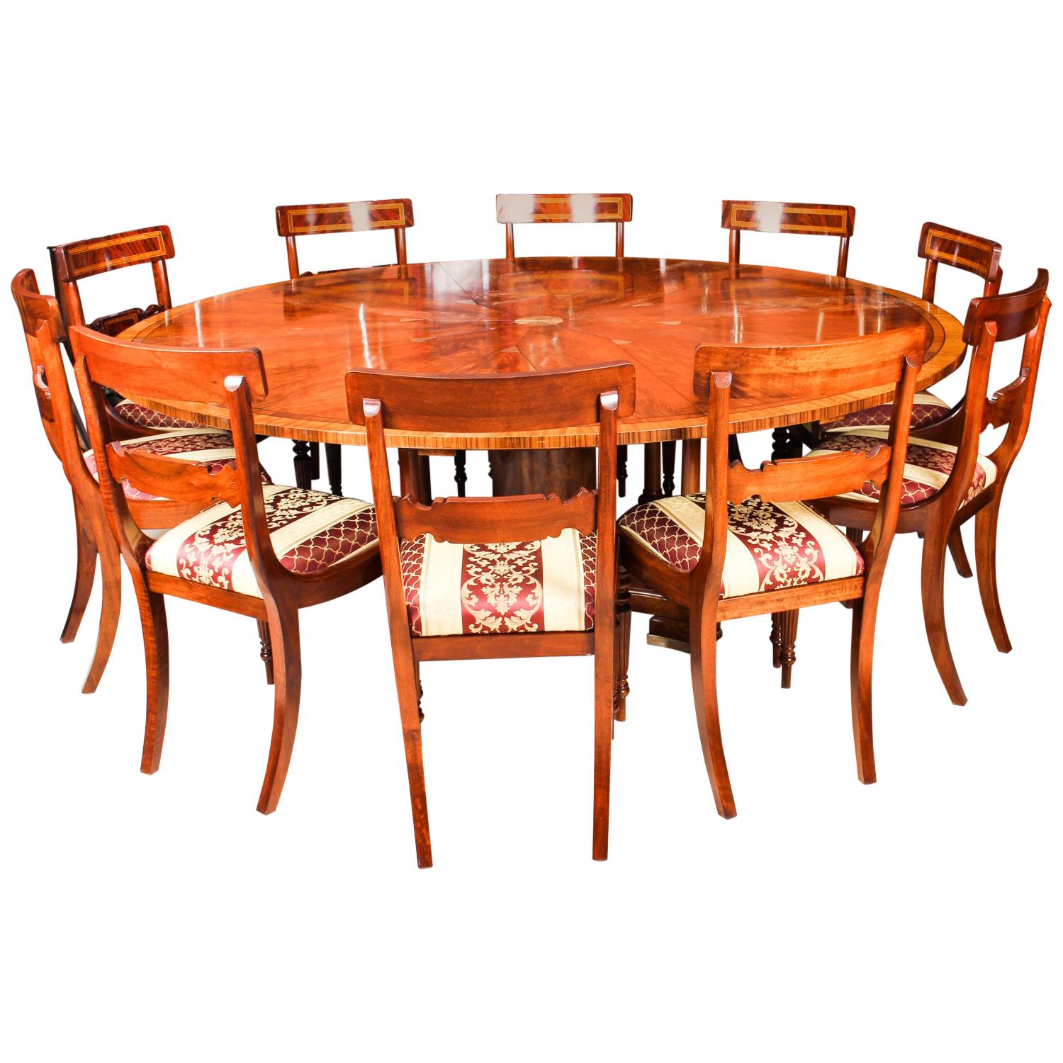 Antique Flame Mahogany Jupe Dining Table 20th Century and 10 chairs