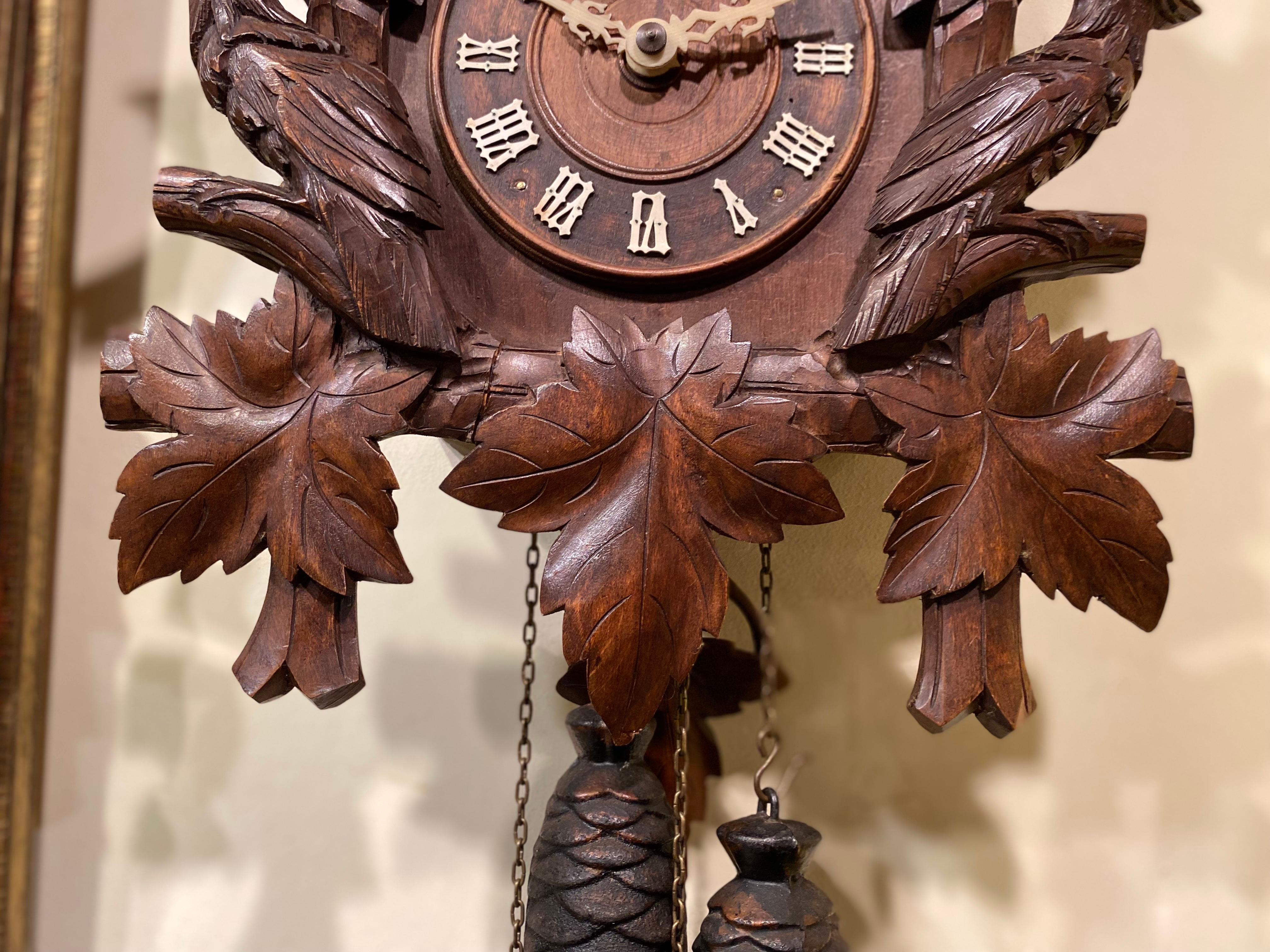 Rare 8 Day Black Forest Carved Oak Cuckoo Clock.
Carved Cuckoos Have Glass Eyes.
Cuckoos On The Half & The Hour.
Measures: 20