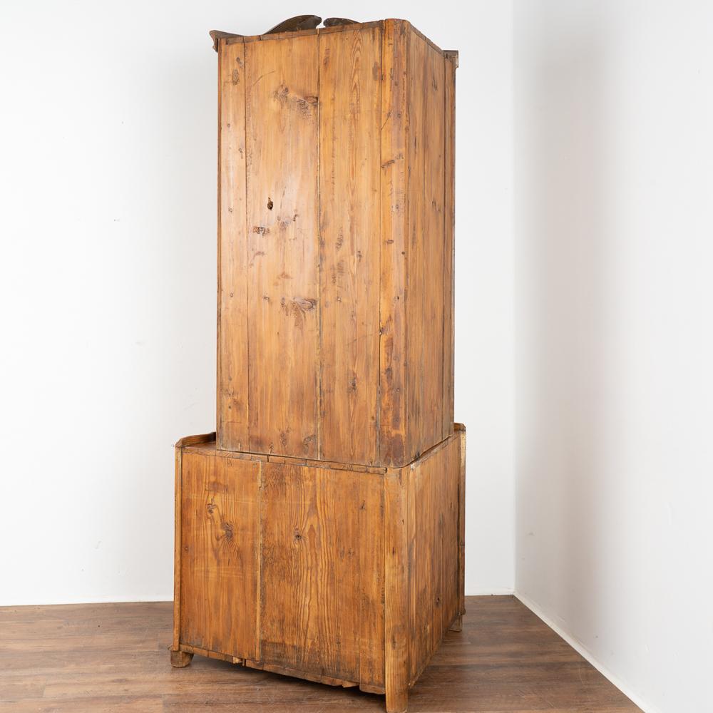 Antique Pine Corner Cabinet Cupboard, Sweden, circa 1820-1840 5
