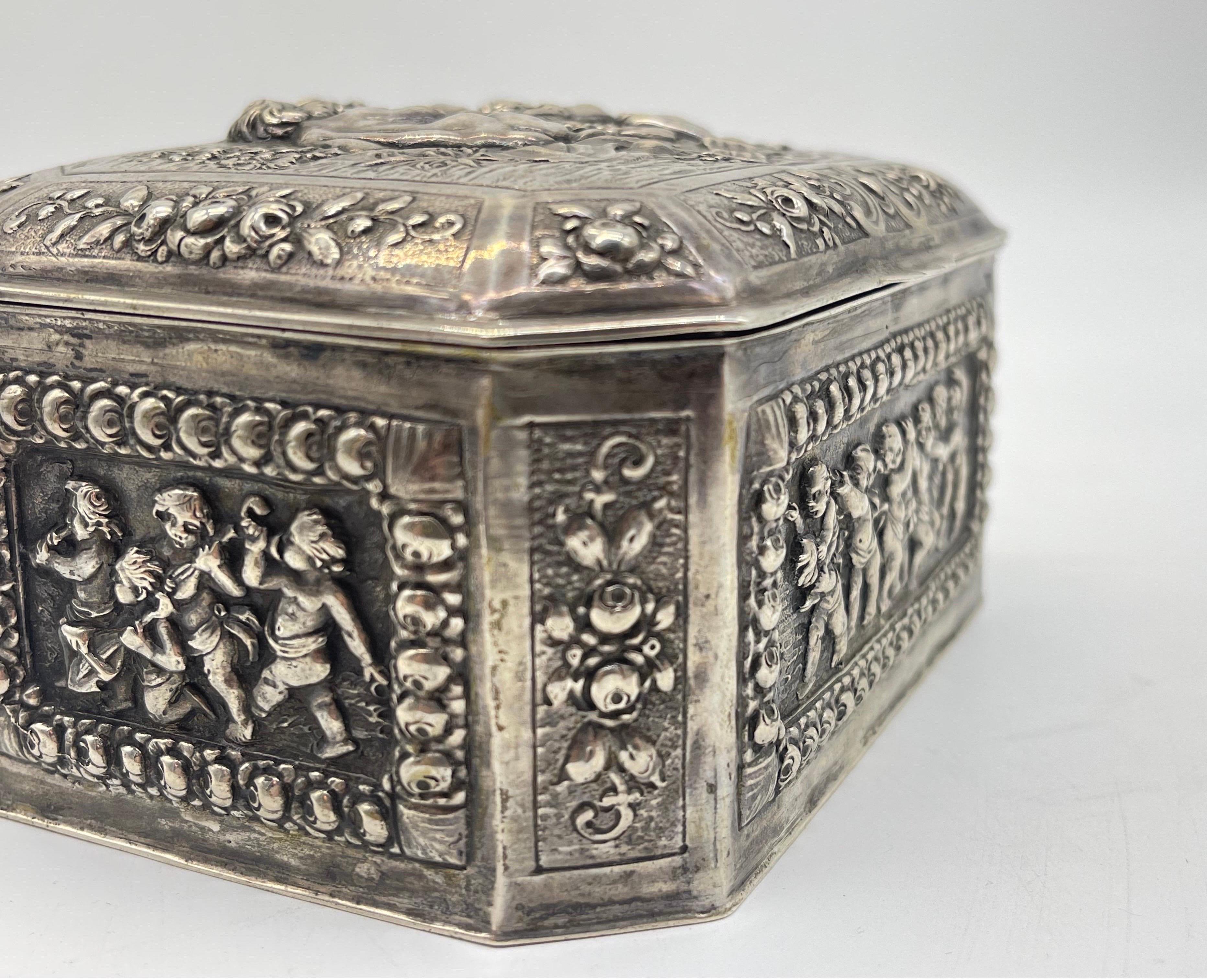 Antique 800 Silver Bonboniere Sugar- Lidded box Christoph Widmann Germany gilded For Sale 7