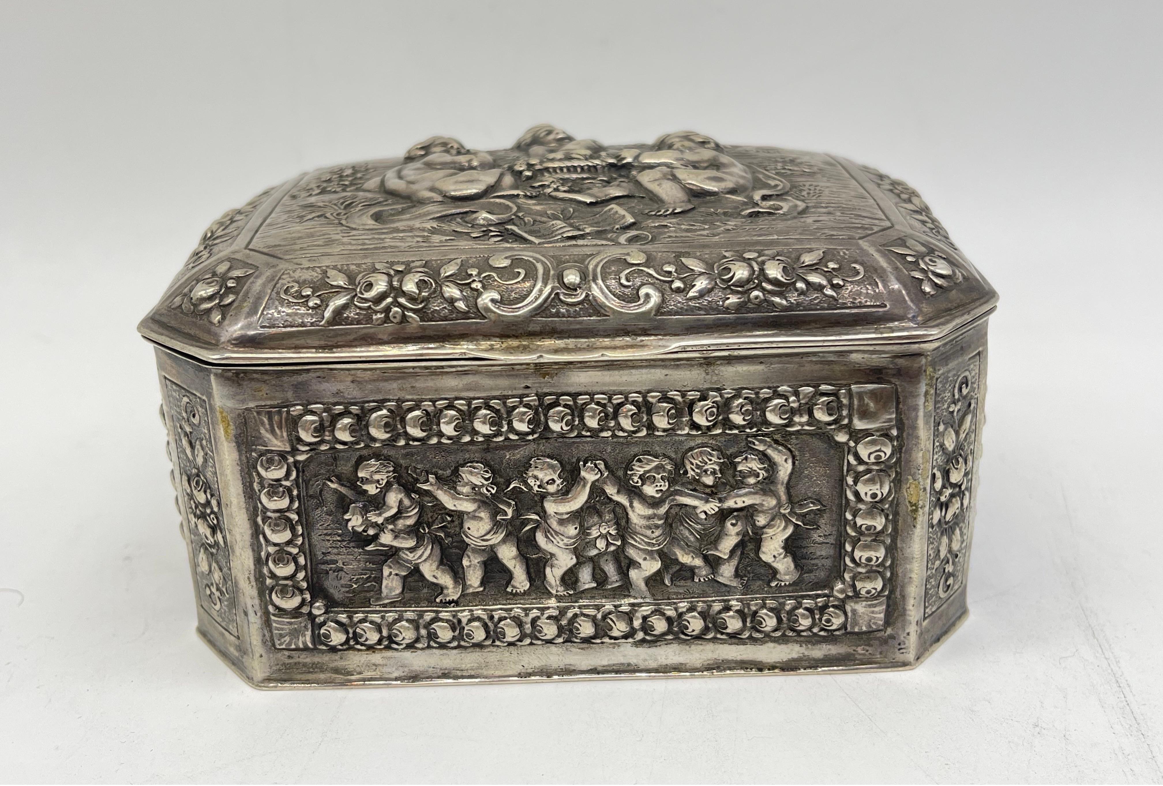 19th Century Antique 800 Silver Bonboniere Sugar- Lidded box Christoph Widmann Germany gilded For Sale