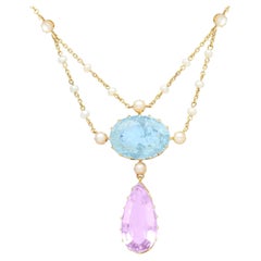 Antiker Anhänger aus Gelbgold mit 8,18 Karat Aquamarin, 5,14 Karat Amethyst und Perle