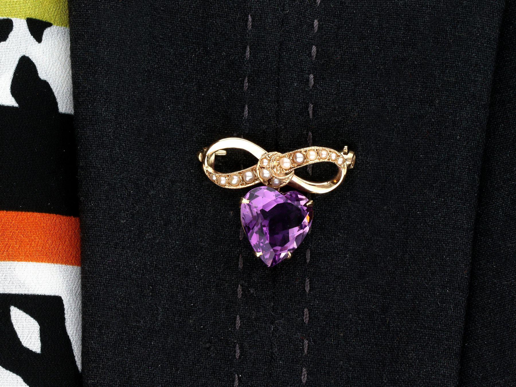 Antique 8.50 Carat Amethyst and Pearl 9 Carat Yellow Gold Lapel Brooch For Sale 2
