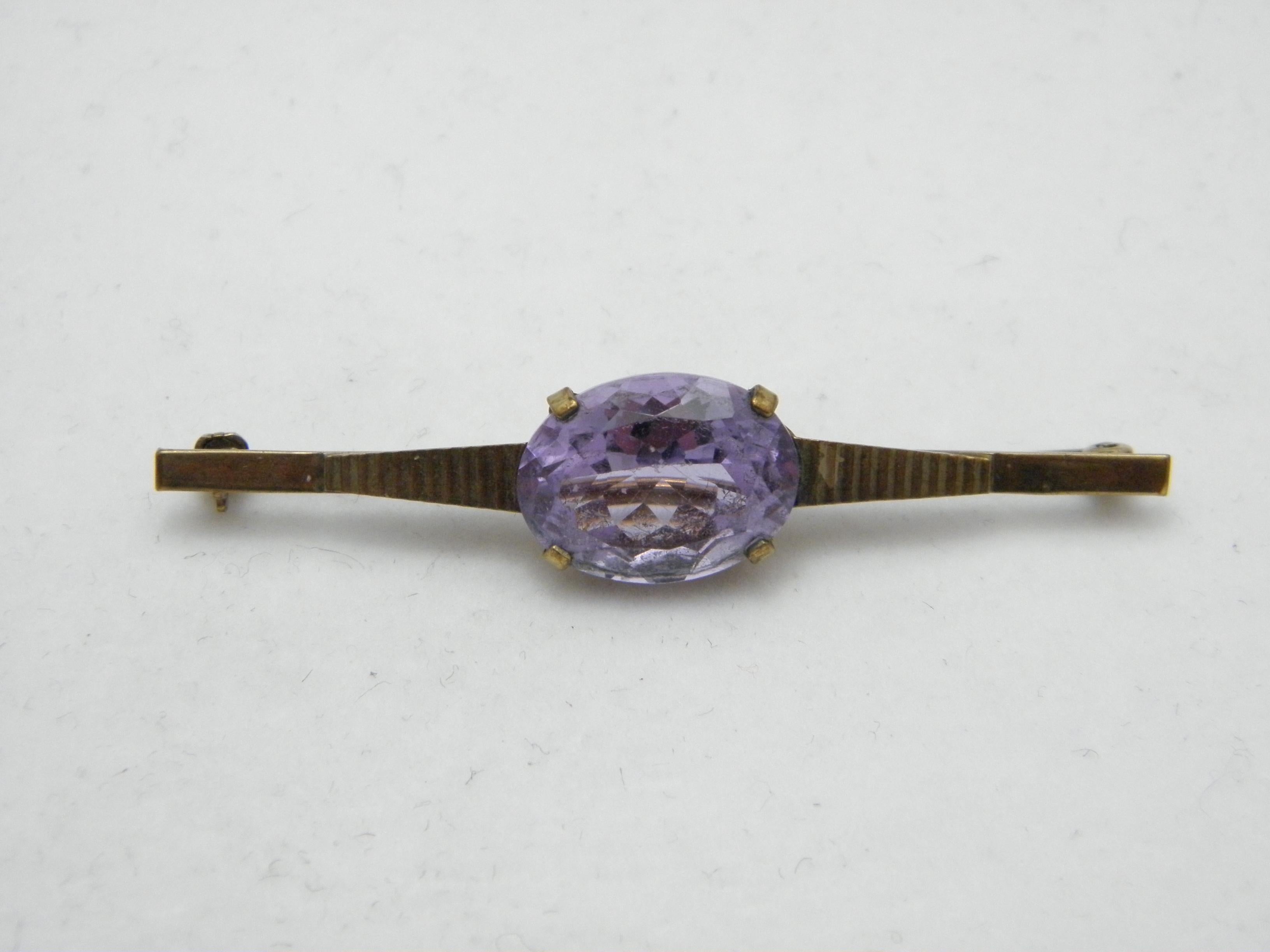 If you have landed on this page then you have an eye for beauty.

On offer is this gorgeous

8CT HEAVY GOLD ROSE DE FRANCE AMETHYST ART DECO BAR BROOCH

DETAILS
Material: 8ct (333/000) Solid Heavy Yellow Gold
Style: Classic Large Gem Set Art Deco