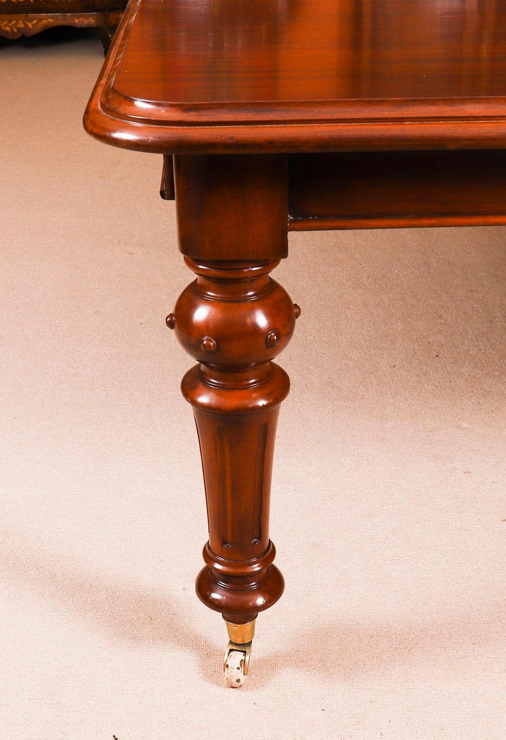 Antique 8ft Victorian Flame Mahogany Extending Dining Table C1870 For Sale 10