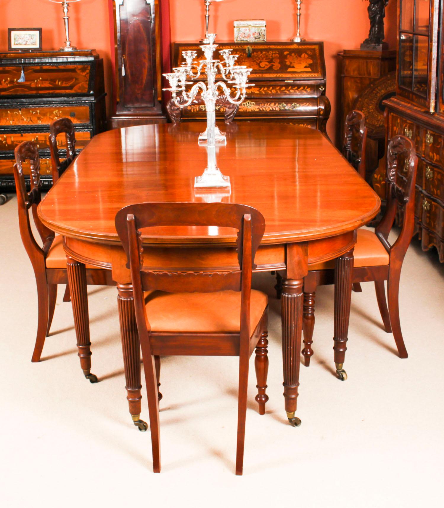 Antique Victorian Flame Mahogany Oval Extending Dining Table, 19th Century 1