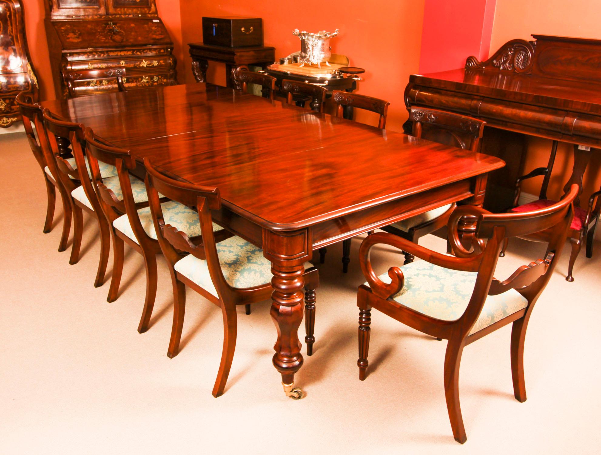 This is a magnificent antique William IV flame mahogany extending dining table which can comfortably seat ten people, and is also ideal for use as a conference table, Circa 1830 in date.

This beautiful table is in stunning solid  flame mahogany