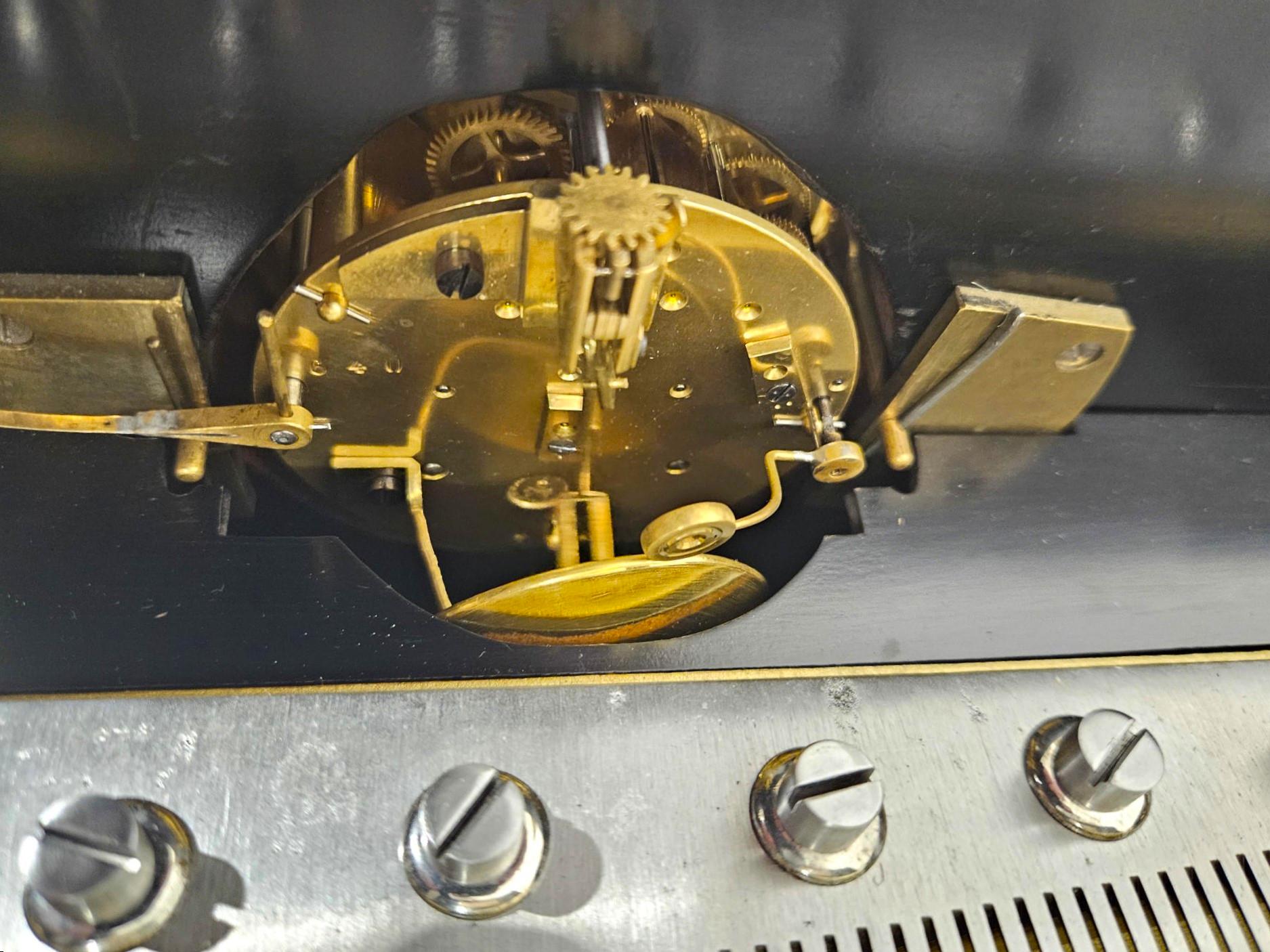 Antike Spieldose mit 9 Glocken und Uhr von Ami Rivenc, Genf, Schweiz, ca. 1880 im Angebot 5