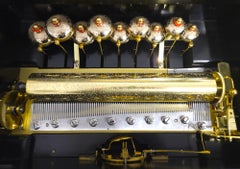 Boîte à musique ancienne à 9 cloches avec horloge par Ami Rivenc, Genève, Suisse, c. 1880