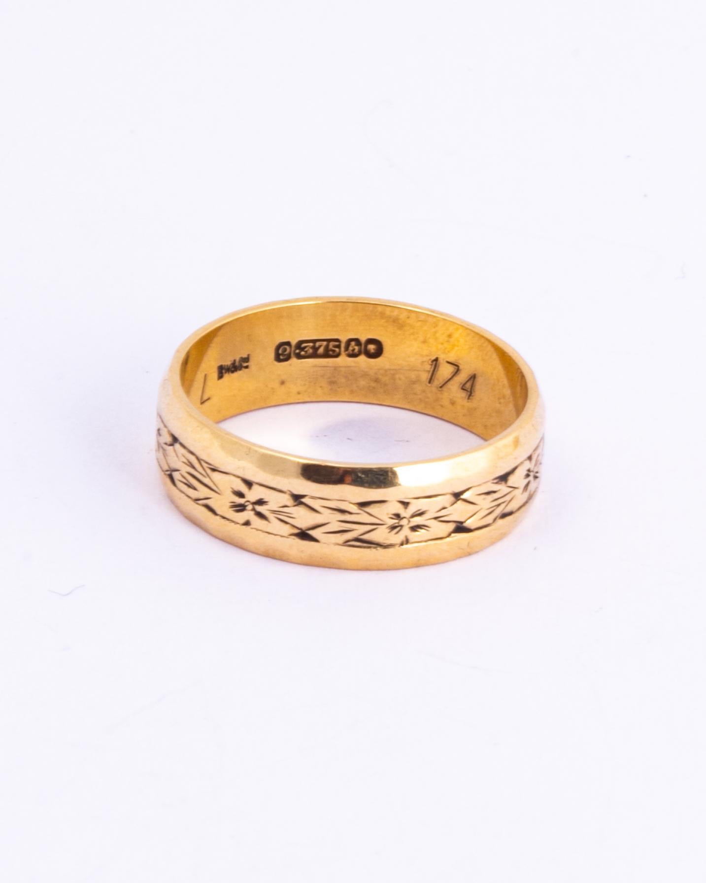 Antique 9 Carat Gold Fancy Band In Good Condition In Chipping Campden, GB