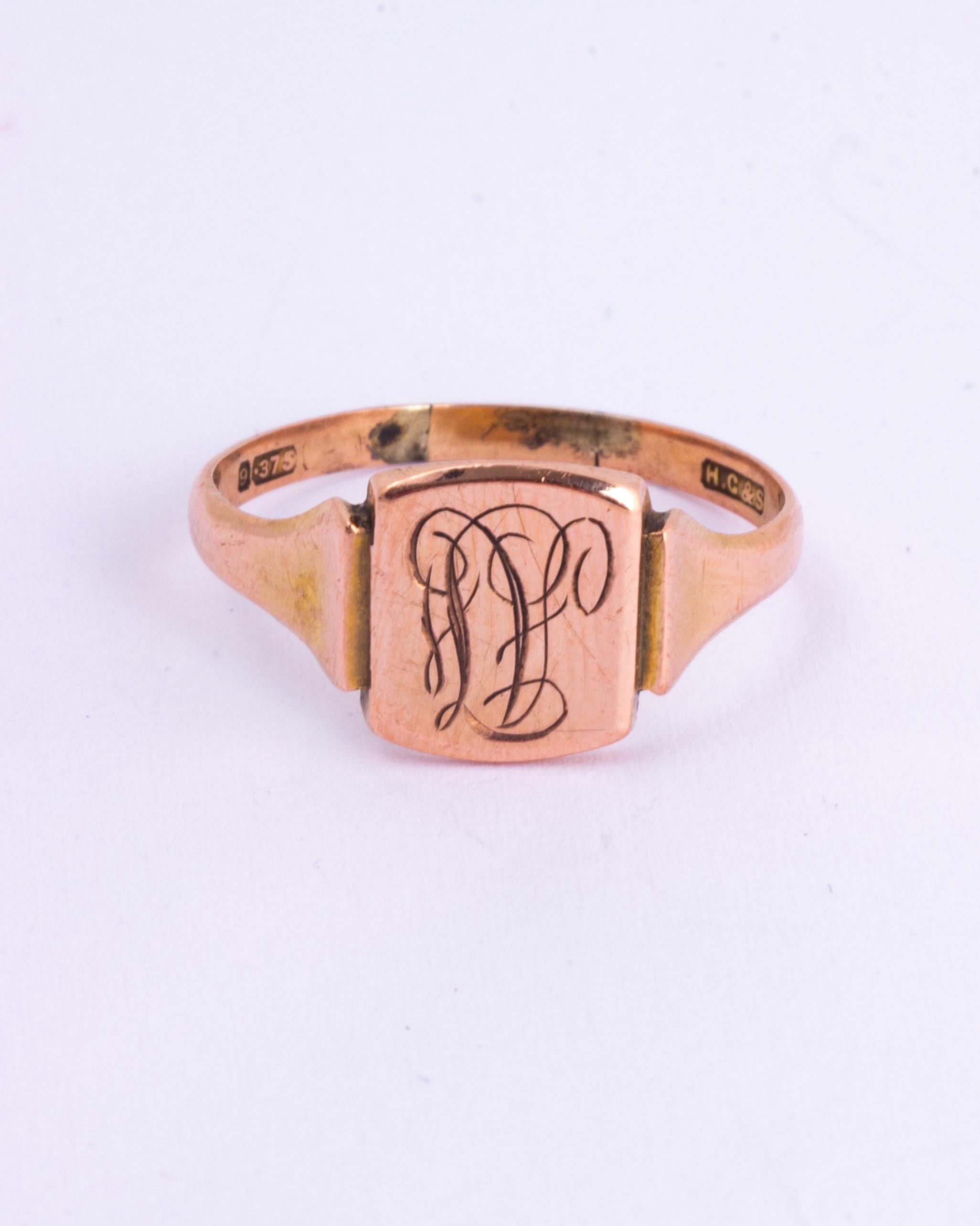 Antique 9 Carat Gold Signet Ring In Good Condition In Chipping Campden, GB