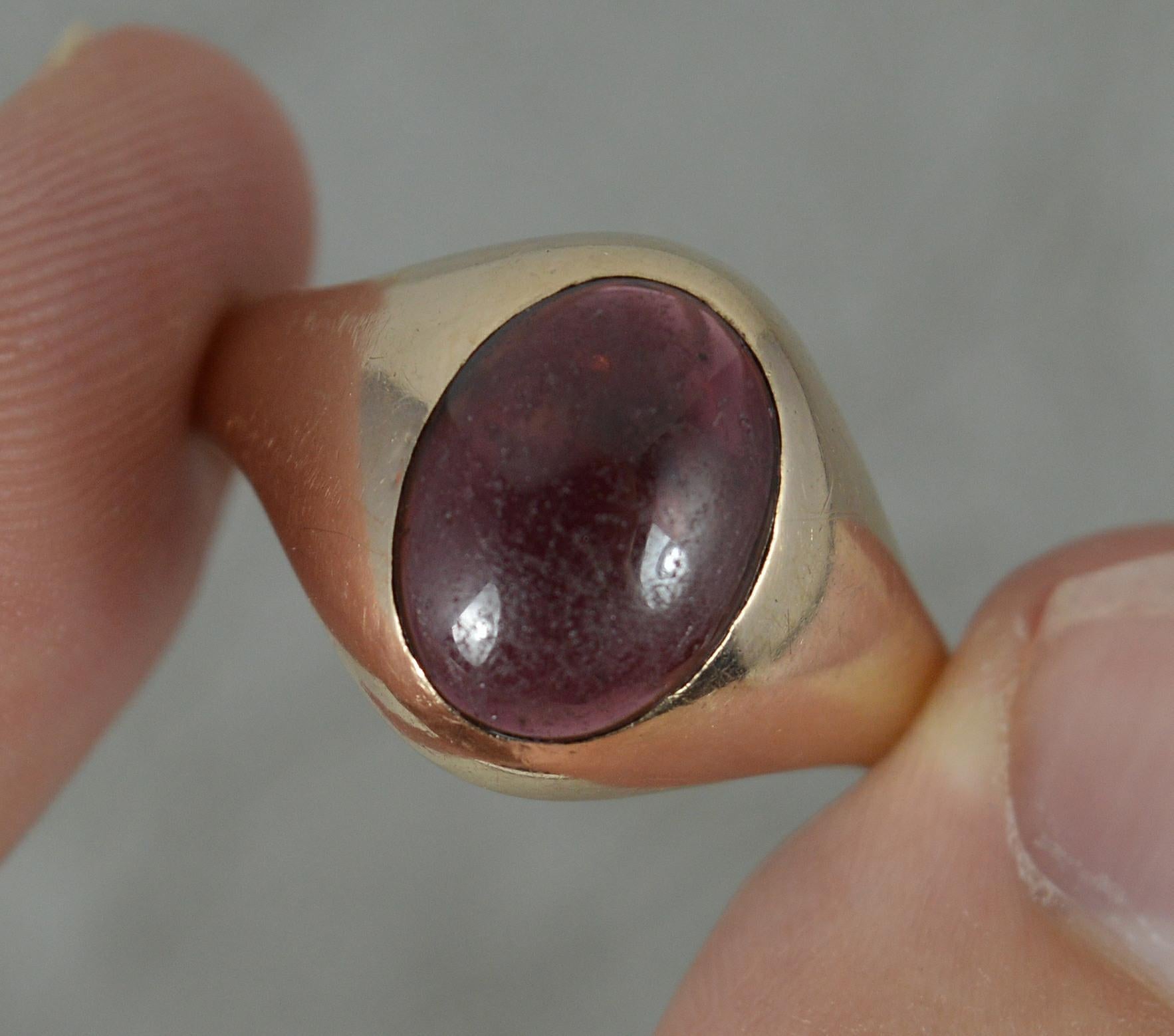 Antique 9 Carat Rose Gold and Garnet Cabochon Solitaire Gypsy Statement Ring In Good Condition In St Helens, GB