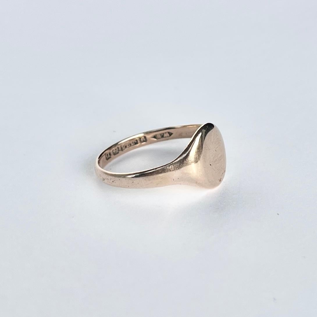 Antique 9 Carat Soft Tone Rose Gold Signet Ring For Sale 1