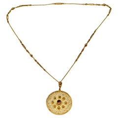 Antiker 9 Karat Gold Granat & Saatperlen-Anhänger an original 9 Karat Kette Circa 1910