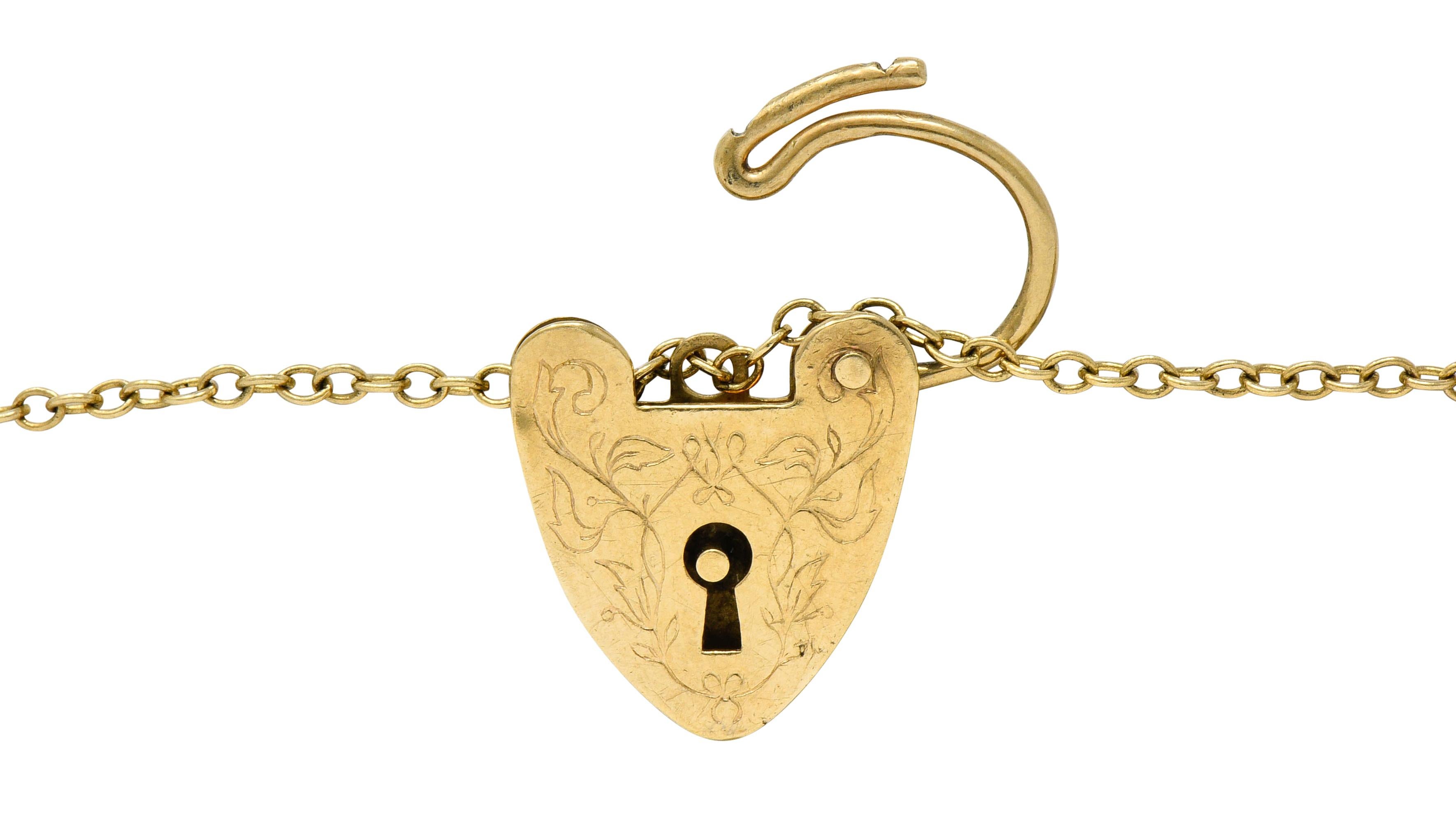 Antikes 9 Karat Gold Britisches Herz Vorhängeschloss Charm Armband im Zustand „Hervorragend“ in Philadelphia, PA