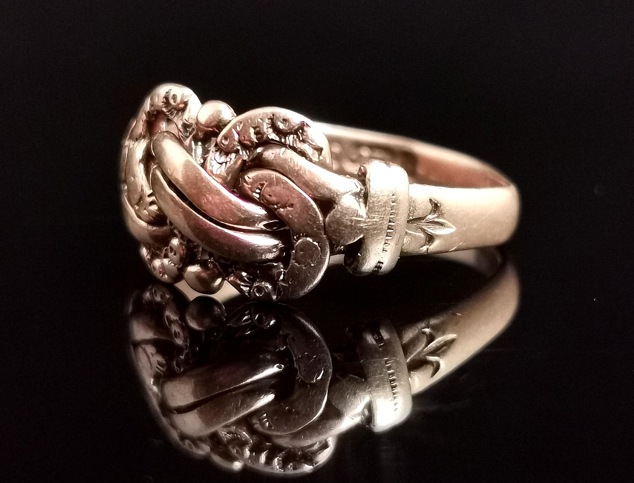 Antique 9 Karat Rose Gold Lovers Knot Ring In Fair Condition In NEWARK, GB