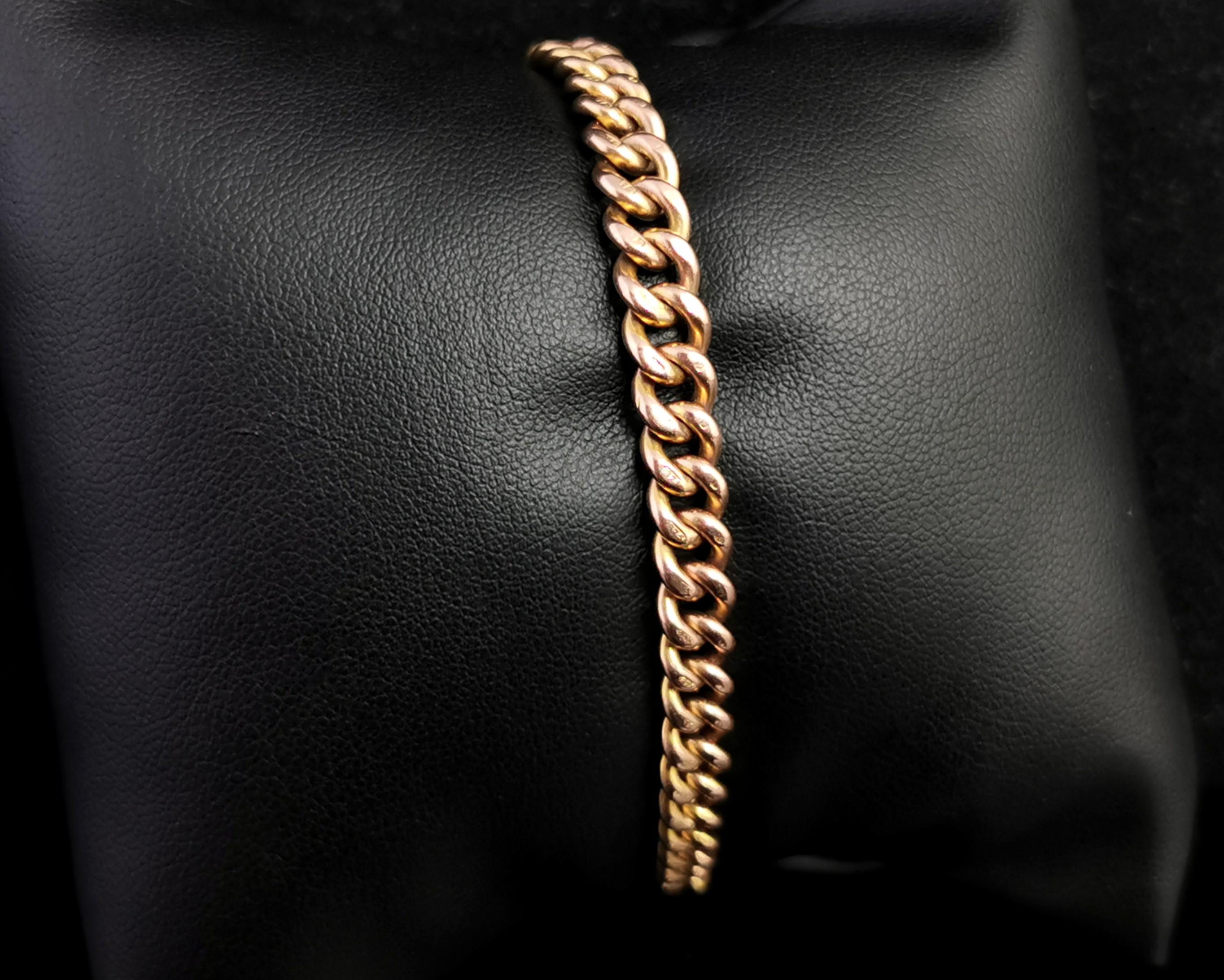 Antique 9 Karat Yellow Gold Solid Curb Link Bracelet In Good Condition In NEWARK, GB