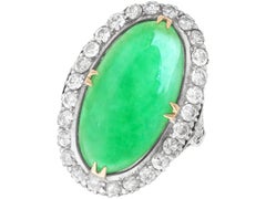 Anillo antiguo de oro amarillo de 9,10 quilates de jadeíta y 1,56 quilates de diamantes Circa 1910