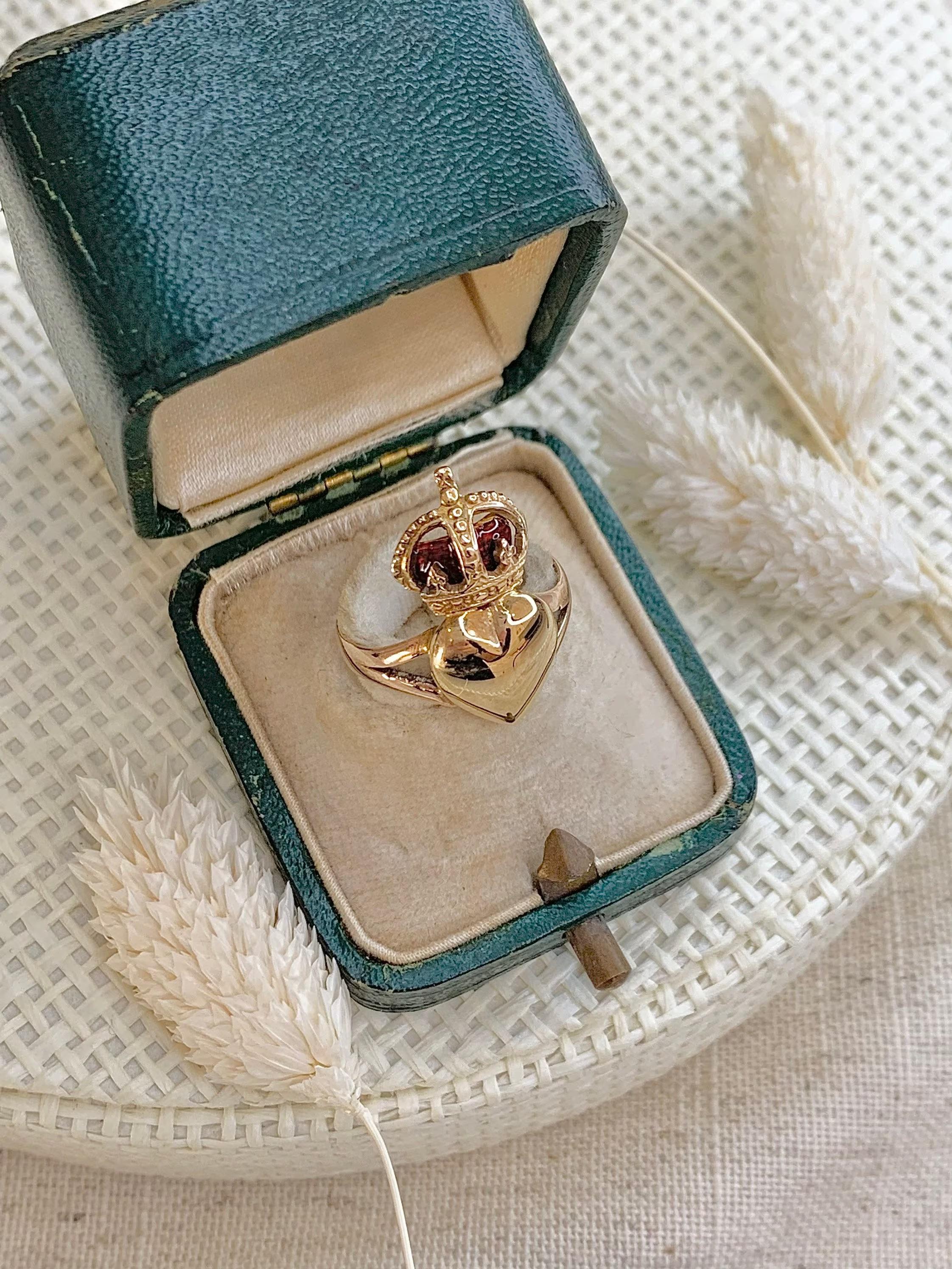 Women's or Men's Antique 9ct & Enamel Victorian Crowned Heart Ring