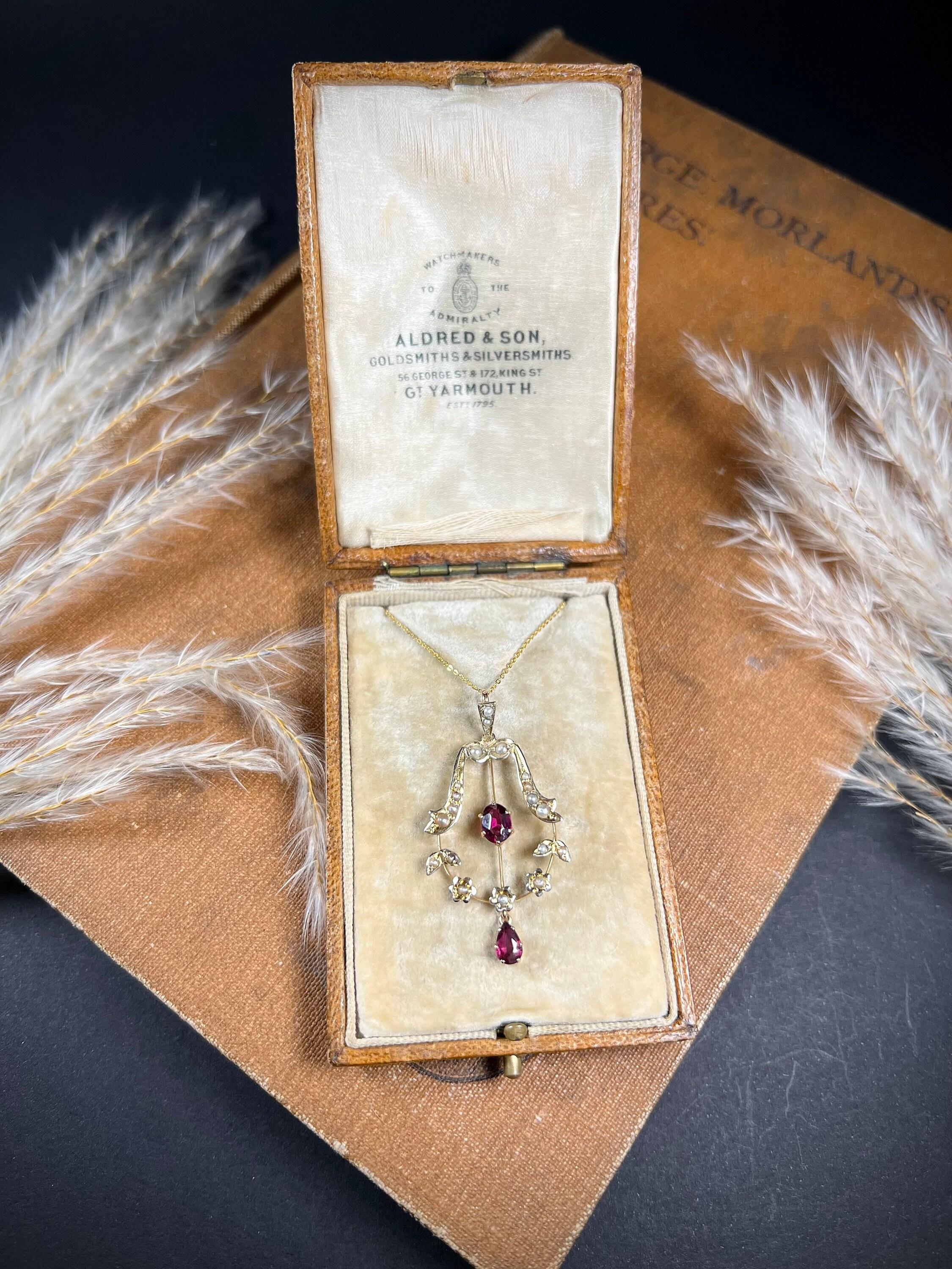 Antique 9ct Gold Almandine Garnet & Pearl Pendant For Sale 3