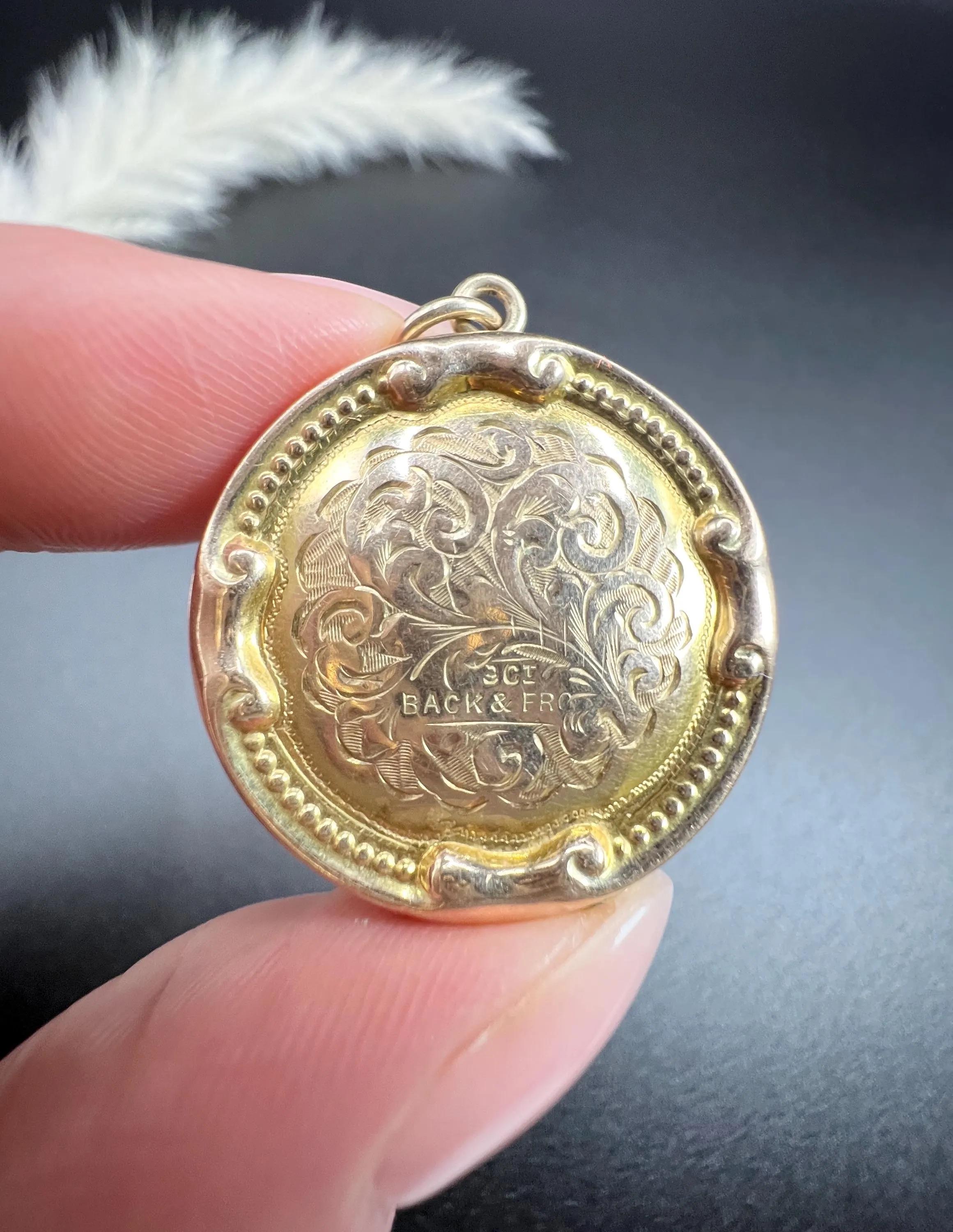 Antique 9ct Gold Back & Front Edwardian Paisley Engraved Round Locket 3