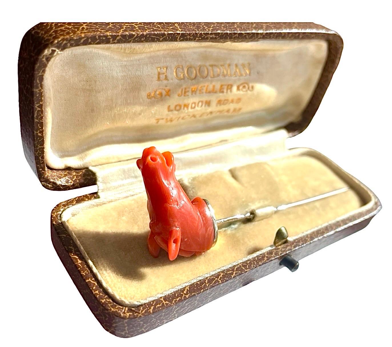 Antique 9ct gold carved coral horse stick tie pin in original box, Equestrian 9k For Sale 4