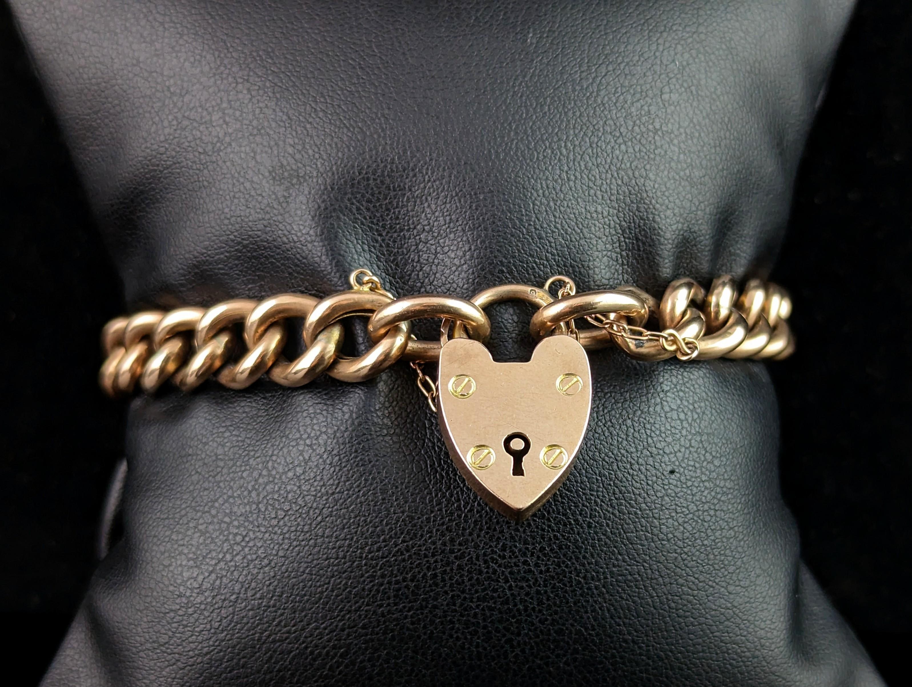 Antique 9ct gold curb link bracelet, Edwardian, Heart padlock  7