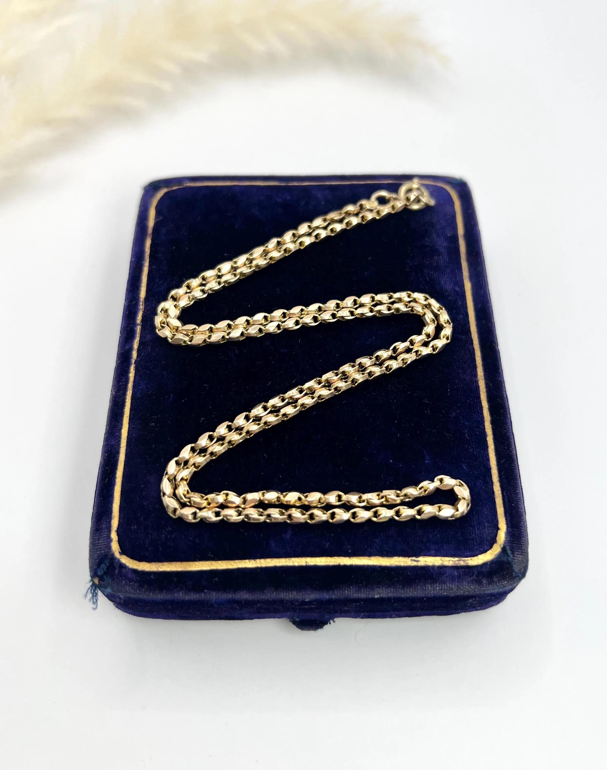 Edoardiano Antica catena a tulipano in oro 9ct, Edwardian 20 1/4 con chiusura ad anello con bulloni in vendita