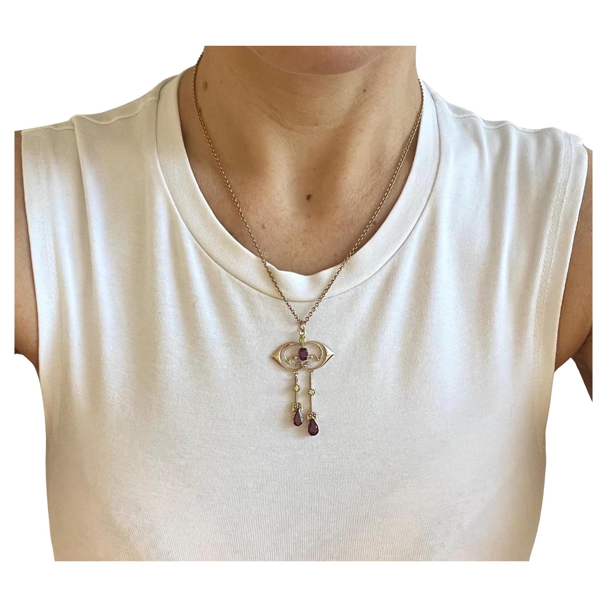 Antico ciondolo in oro 9ct, ametista, peridoto e perle di semi di Edwardian Suffragette